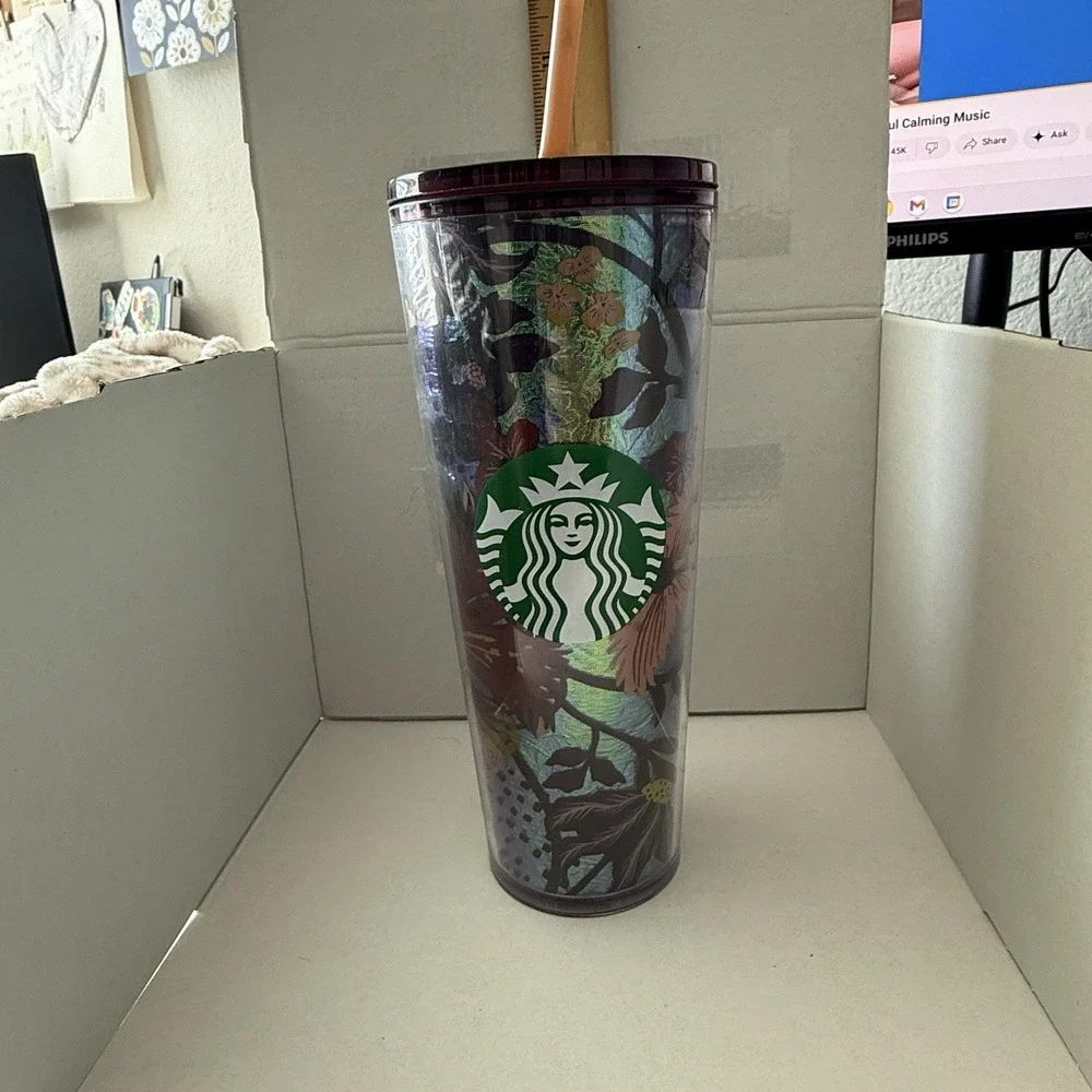 Starbucks Holiday Enchanted Forest‎ 24 oz Tumbler With Straw